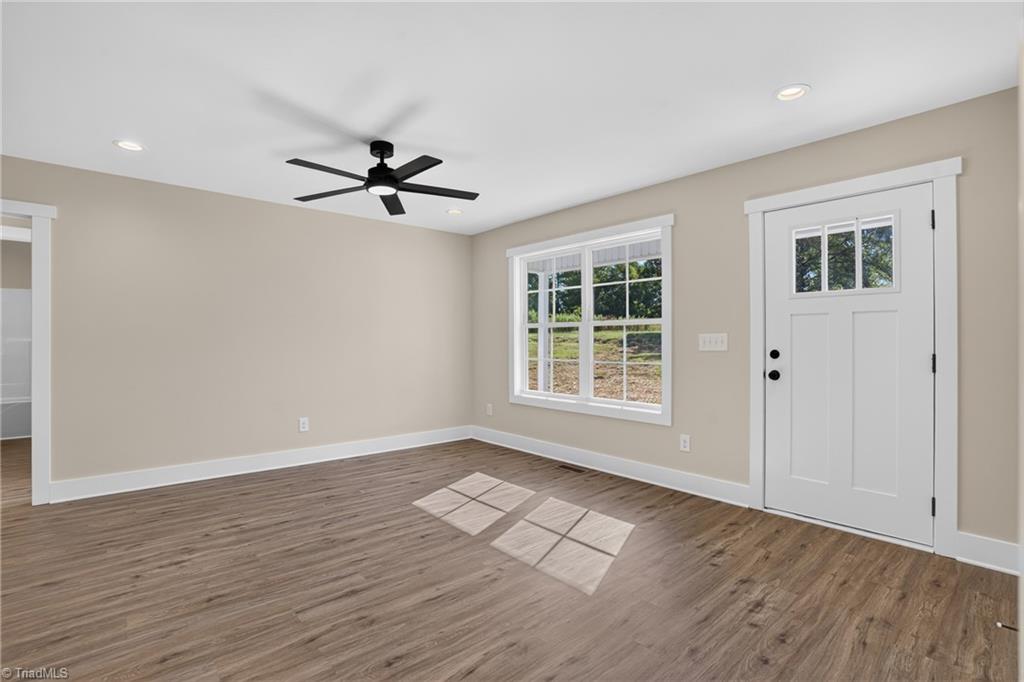 329 Lake Park Road Property Photo 10