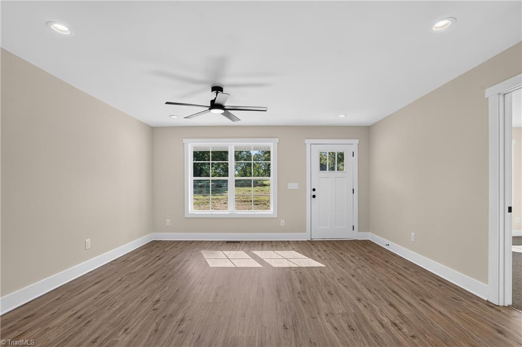 329 Lake Park Road Property Photo 12
