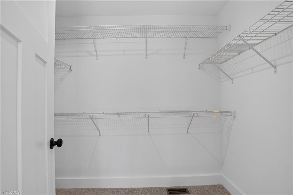 329 Lake Park Road Property Photo 23