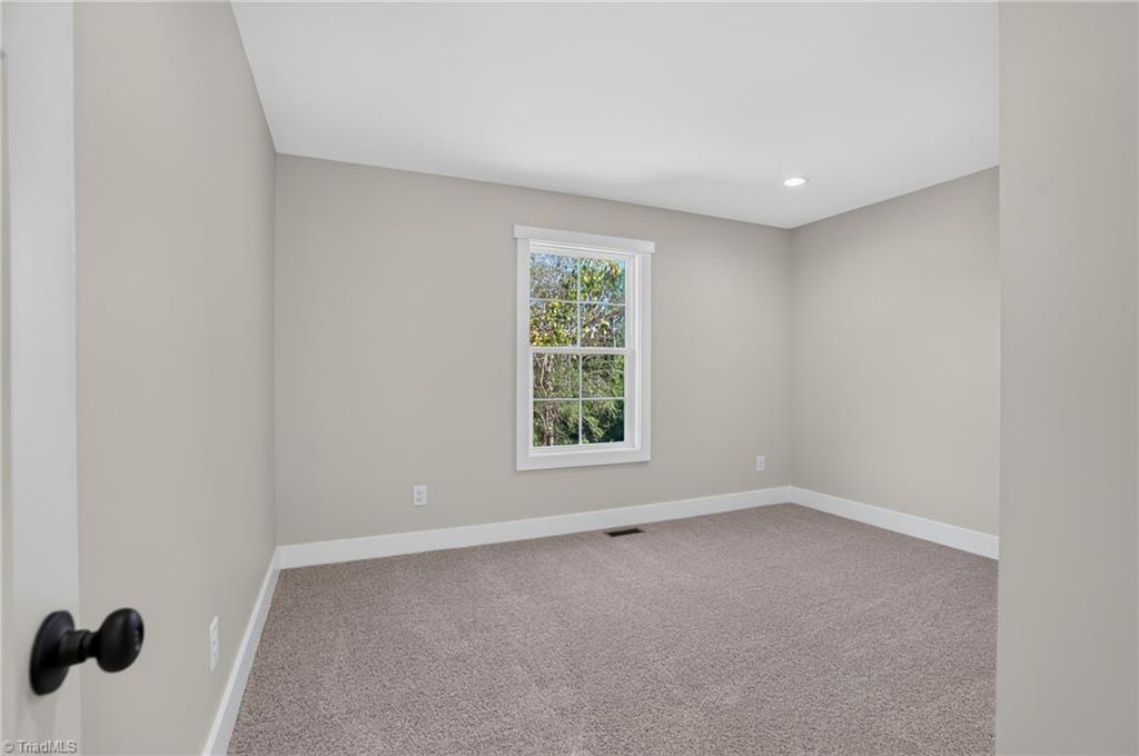 329 Lake Park Road Property Photo 31