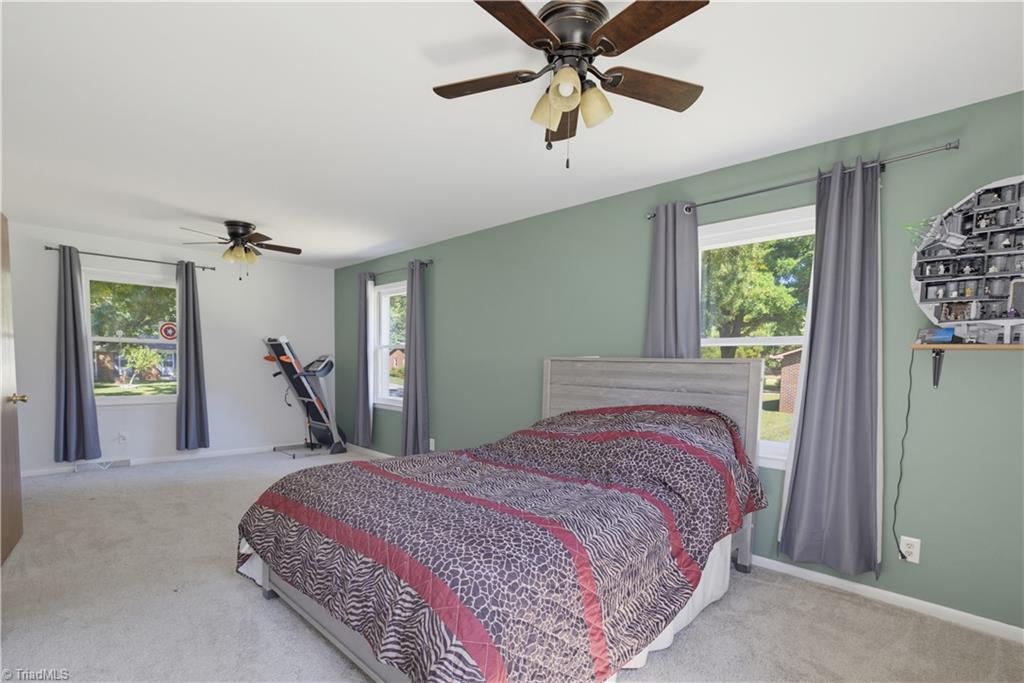 8009 Tam Oshanter Drive Property Photo 15