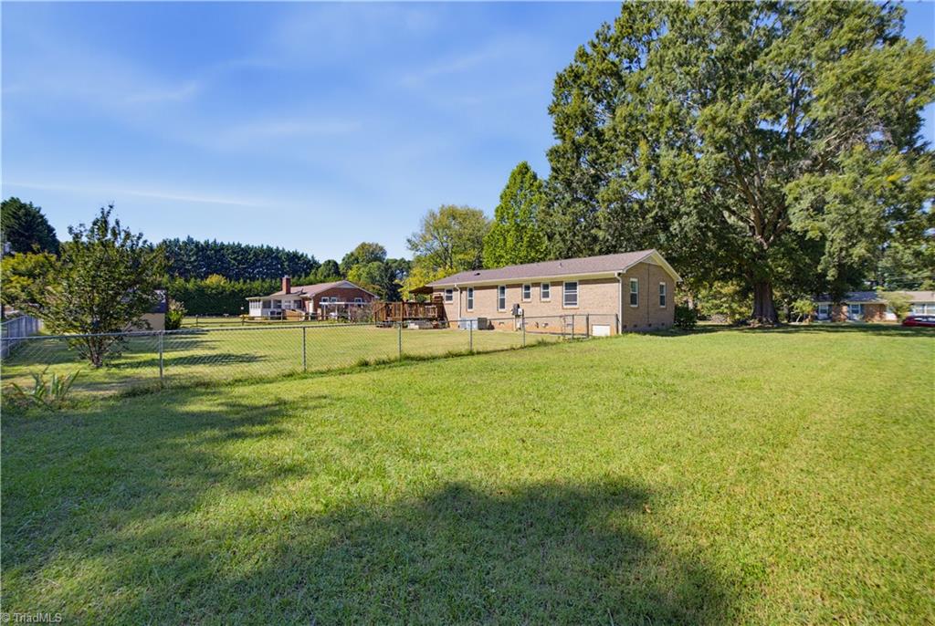 8009 Tam Oshanter Drive Property Photo 27