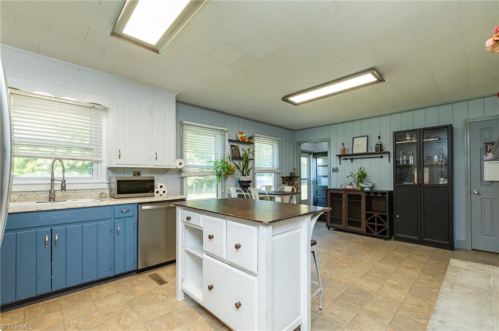1829 Hill Everhart Road Property Photo 8