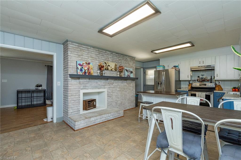 1829 Hill Everhart Road Property Photo 10