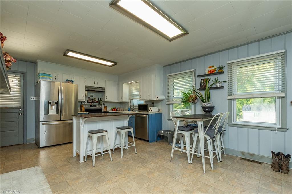 1829 Hill Everhart Road Property Photo 11