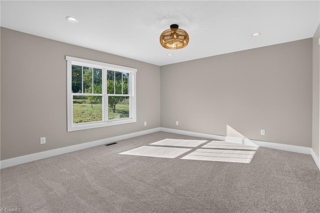 327 Lake Park Road Property Photo 16