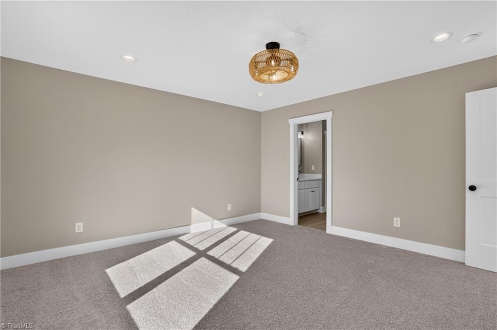 327 Lake Park Road Property Photo 18