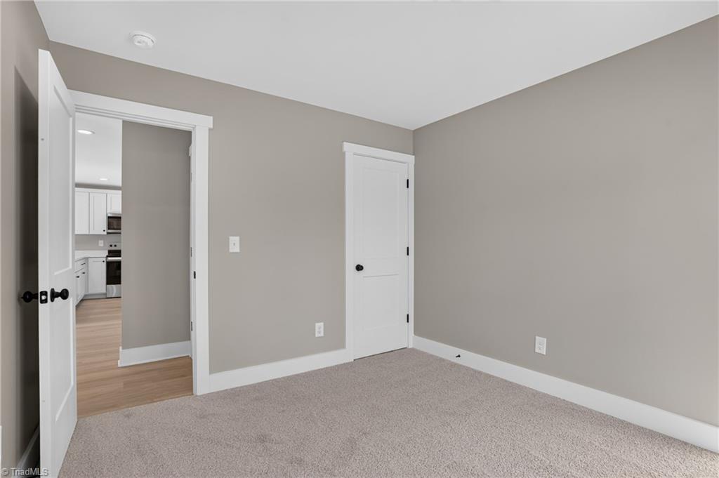 327 Lake Park Road Property Photo 31
