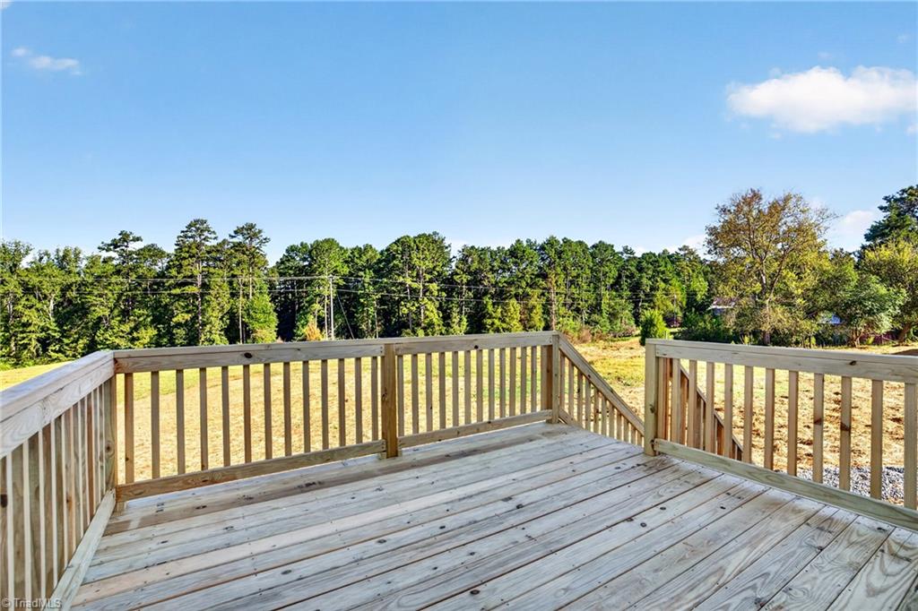 327 Lake Park Road Property Photo 36