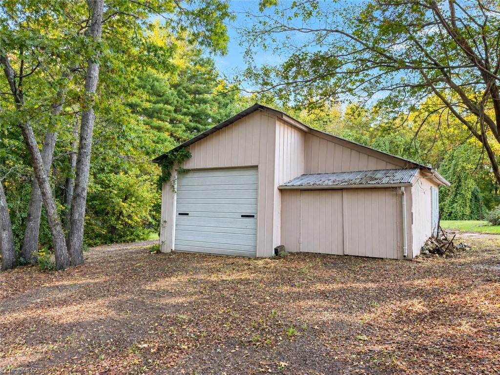 158 Border Lane Property Photo 4