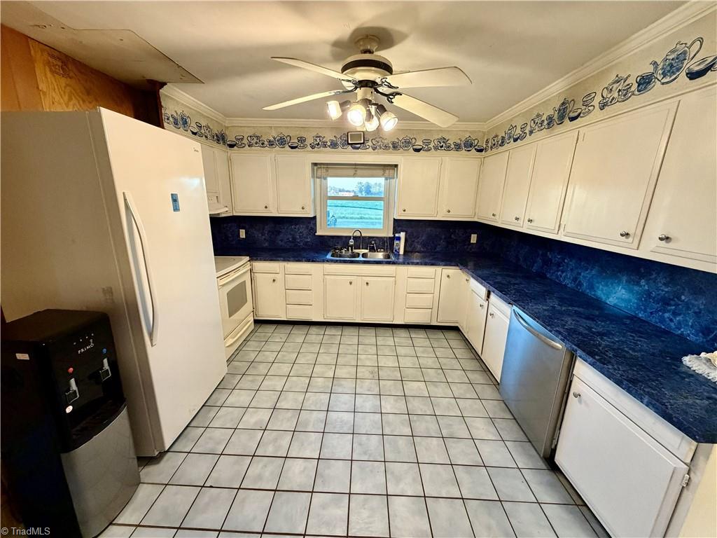 158 Border Lane Property Photo 6