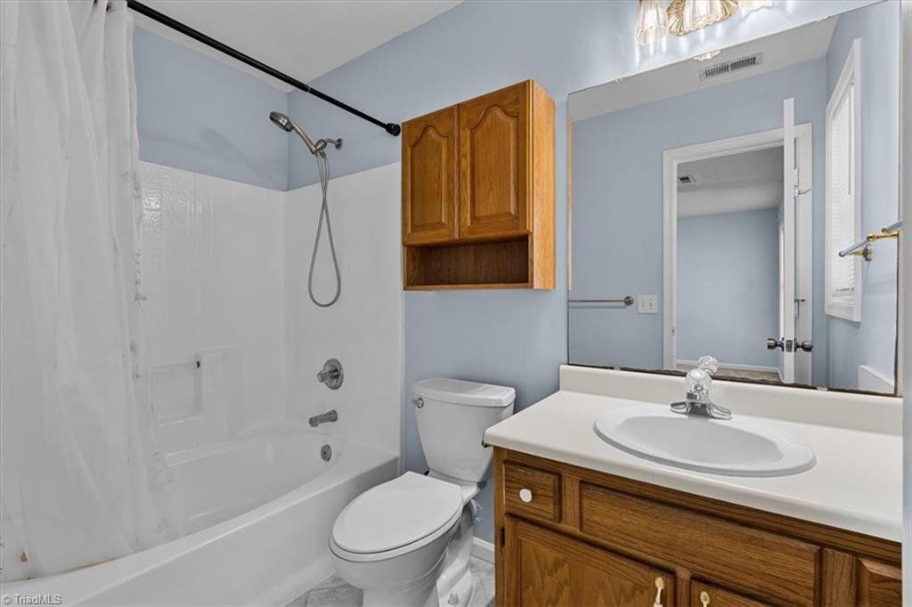 1903 Kildare Woods Drive Property Photo 17