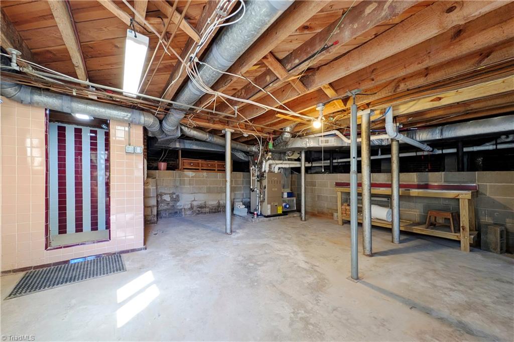 3606 Country Club Road Property Photo 36