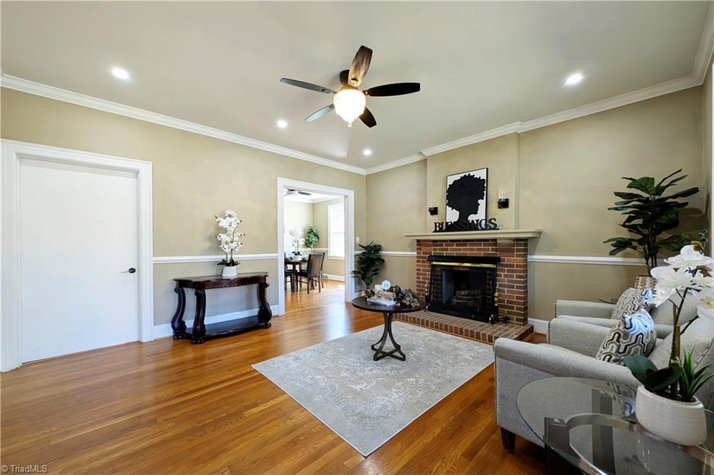 3606 Country Club Road Property Photo 4