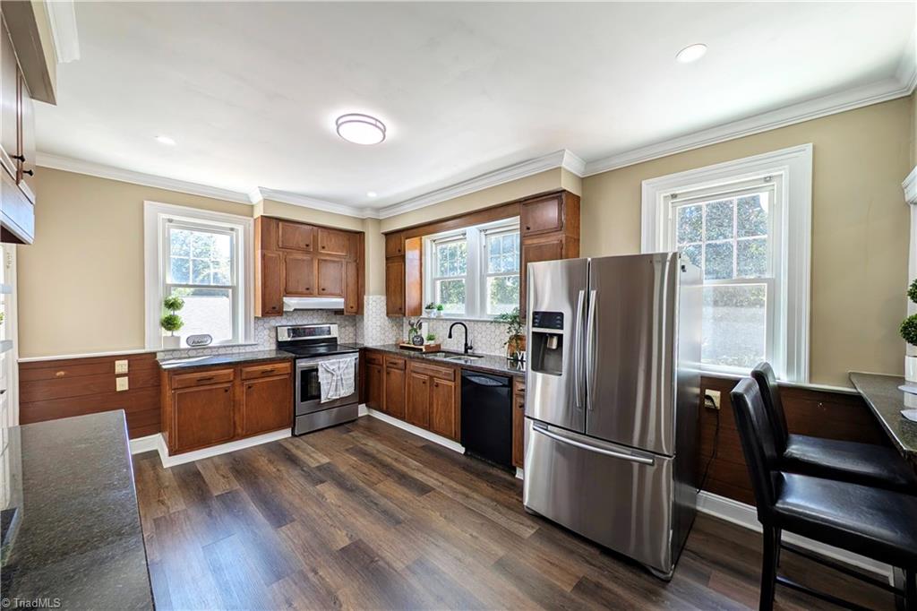 3606 Country Club Road Property Photo 10