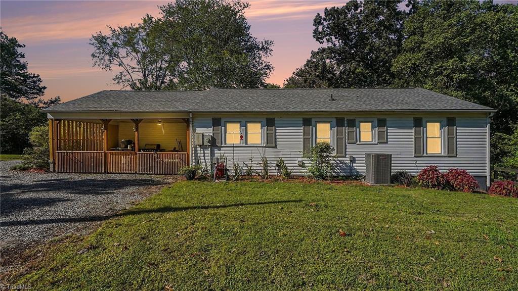 292 Leonard Drive Property Photo 1