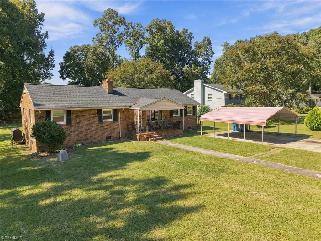 1612 Brannock Drive Property Photo 3