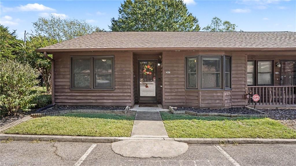 439 James Court Property Photo 1