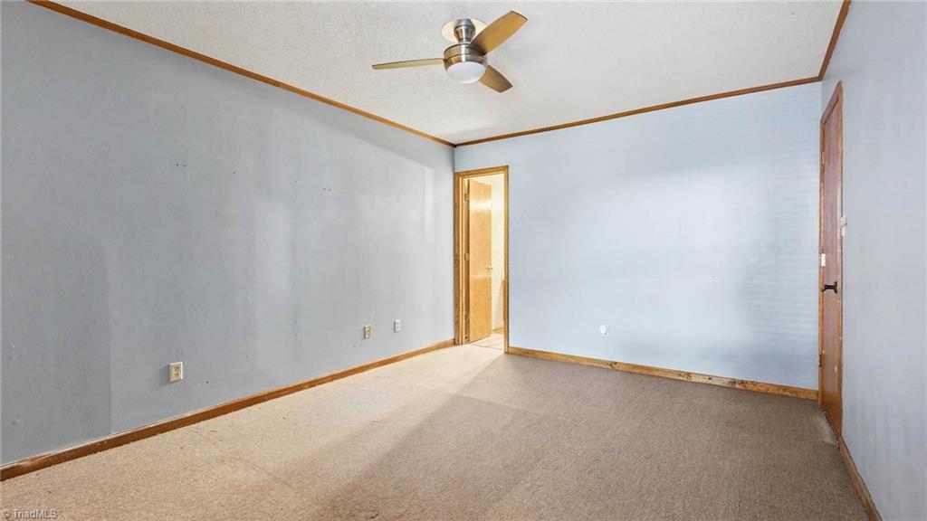 439 James Court Property Photo 14