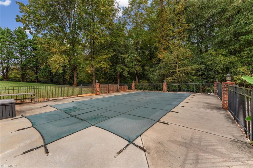 1013 Brookhaven Lane Property Photo 41