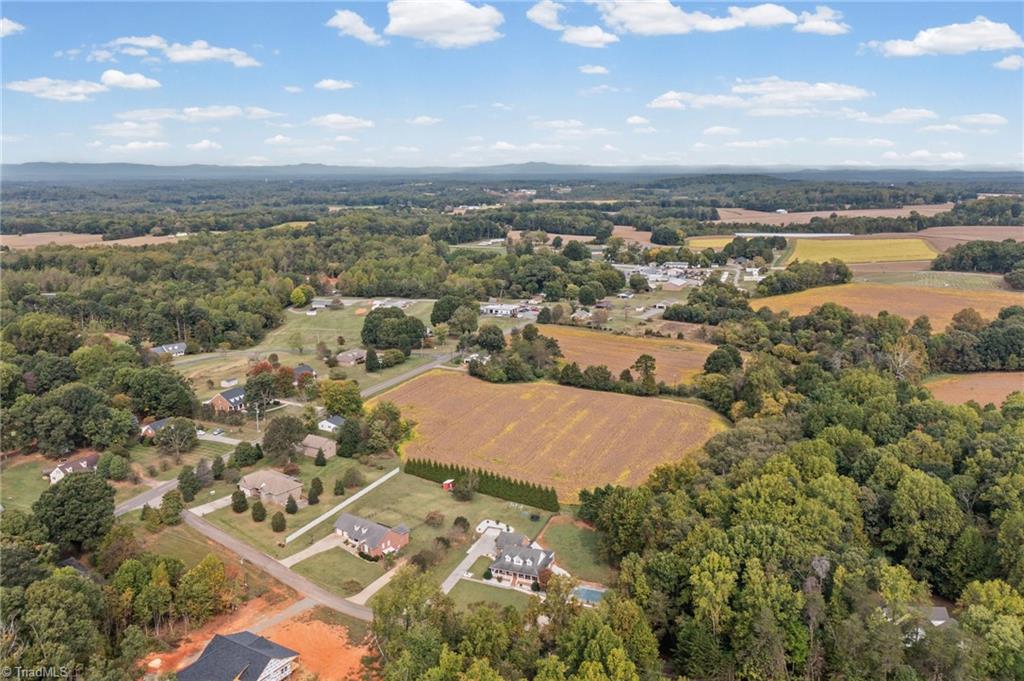 1013 Brookhaven Lane Property Photo 47