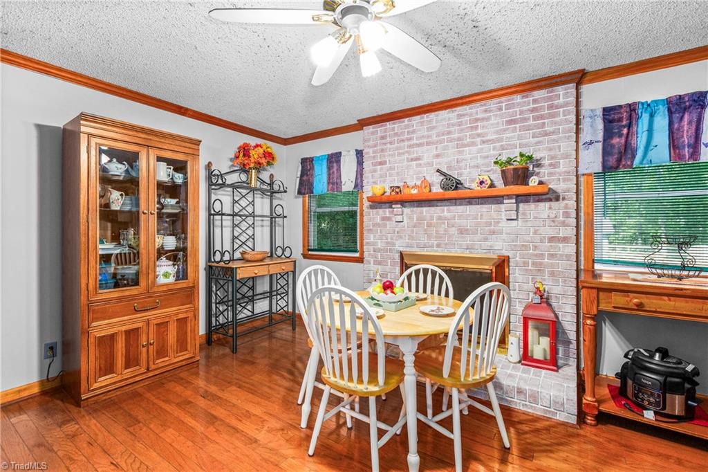 645 Hodgin Valley Road Property Photo 4
