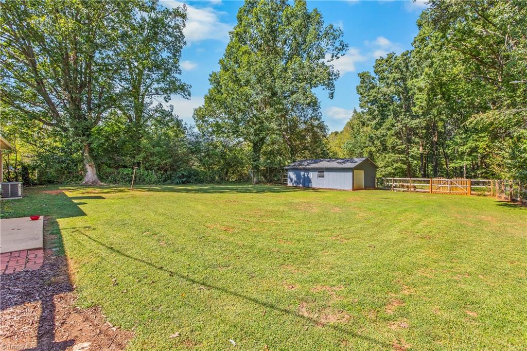 645 Hodgin Valley Road Property Photo 16
