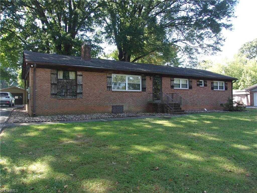 3439 Hillside Drive Property Photo 3