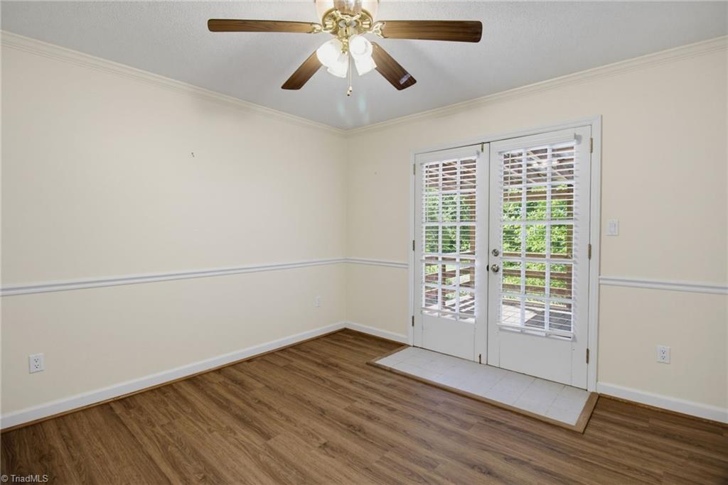 524 Eastwood Drive Property Photo 5