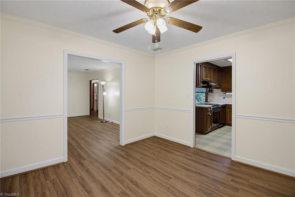 524 Eastwood Drive Property Photo 6