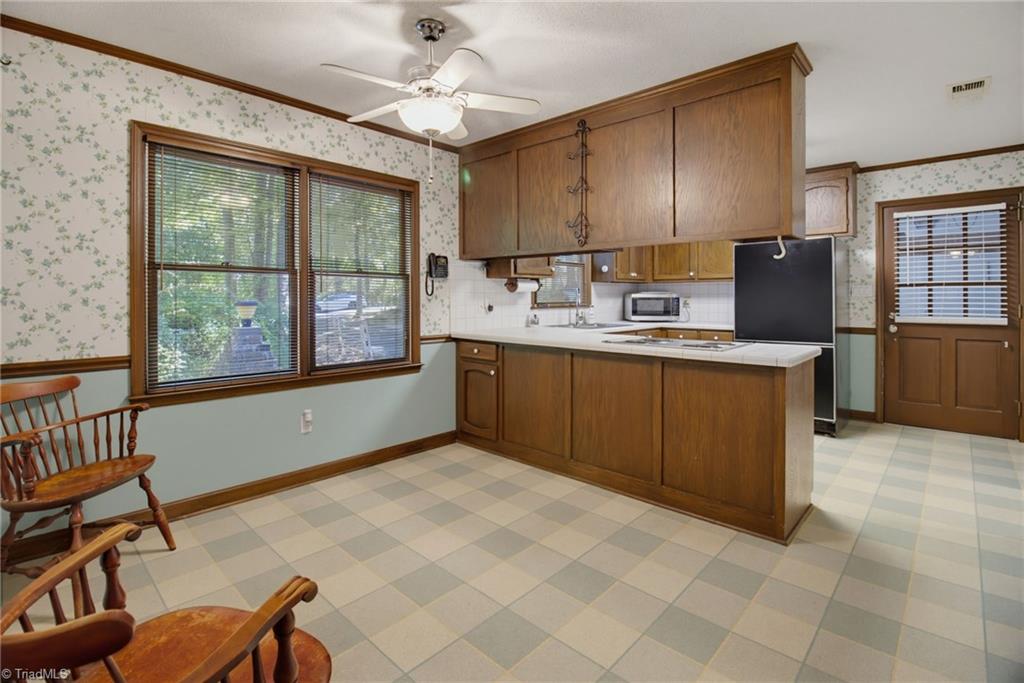 524 Eastwood Drive Property Photo 12