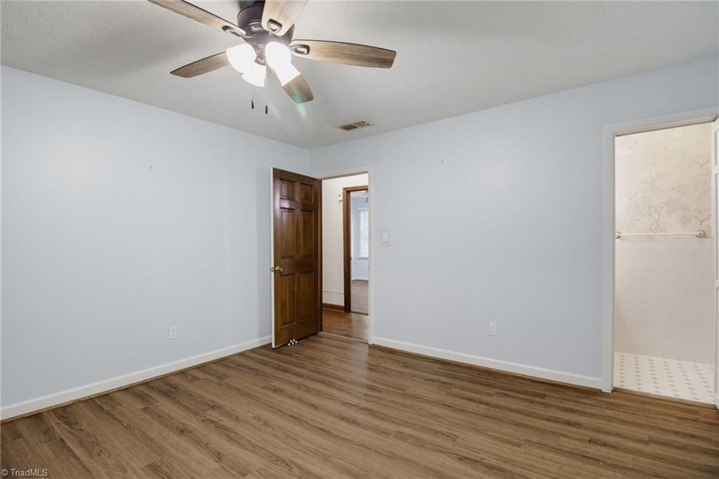 524 Eastwood Drive Property Photo 14