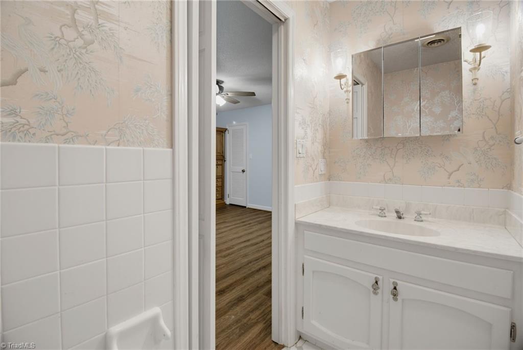 524 Eastwood Drive Property Photo 16