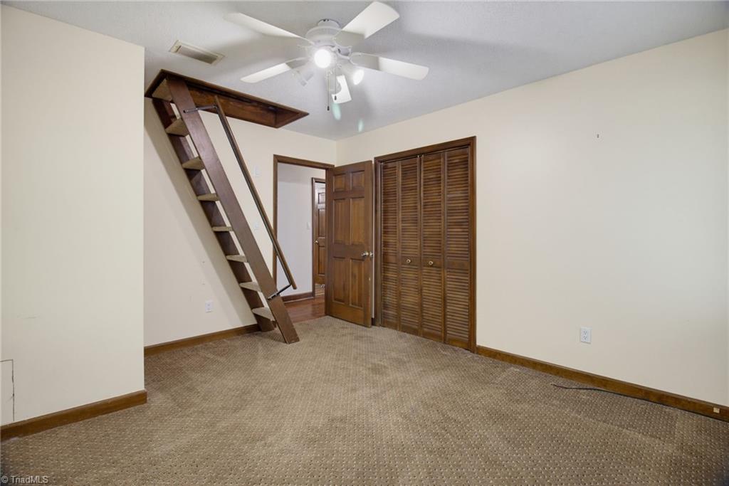 524 Eastwood Drive Property Photo 18