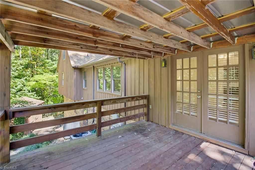 524 Eastwood Drive Property Photo 32