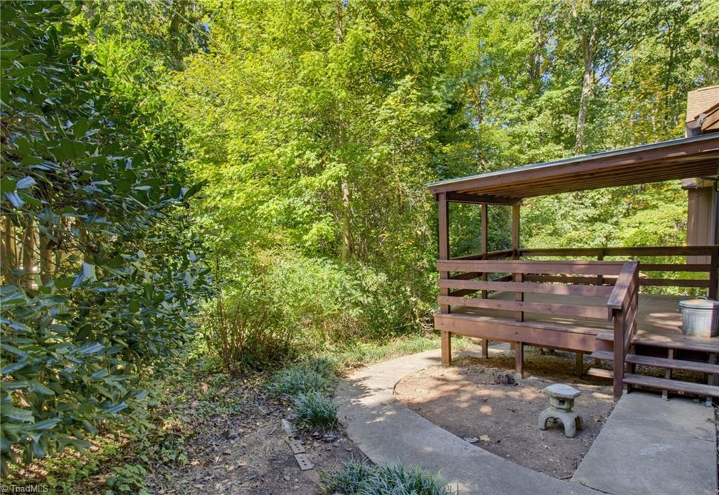 524 Eastwood Drive Property Photo 34