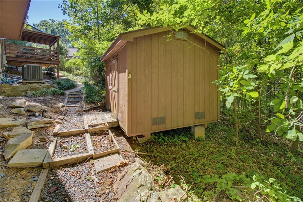524 Eastwood Drive Property Photo 35