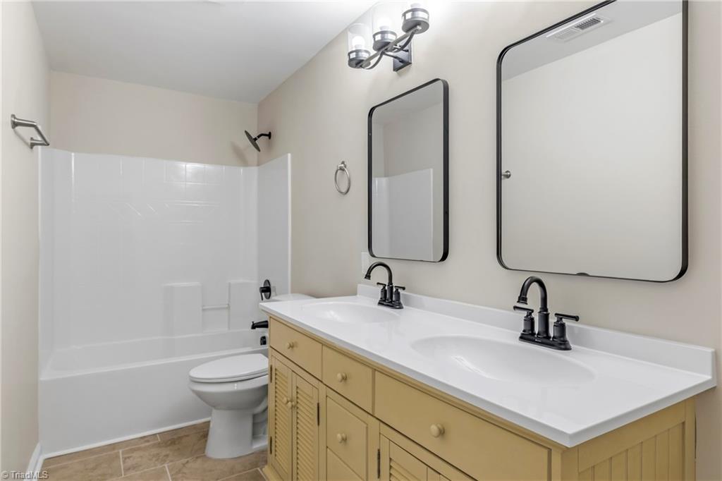 513 Sherbrook Drive Property Photo 16