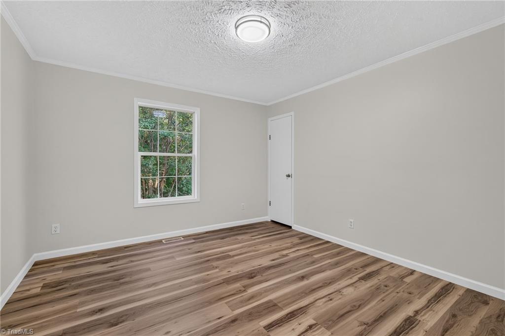 2304 Yellow Pine Drive Property Photo 17