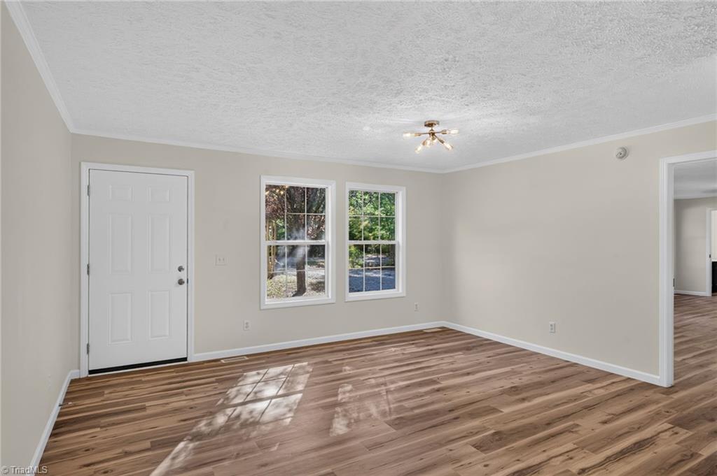 2304 Yellow Pine Drive Property Photo 30