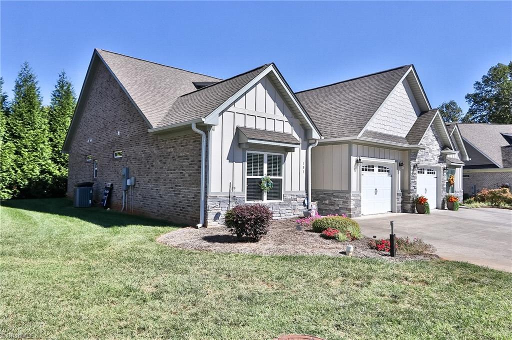 101 Parkview Drive Property Photo 3