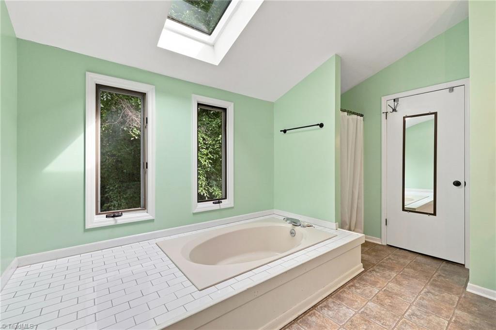 4009 Loch Lorien Road Property Photo 27