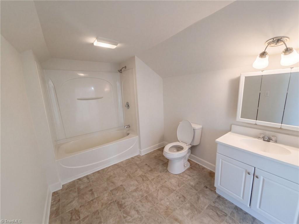 2549 Ossipee Front Street Property Photo 17