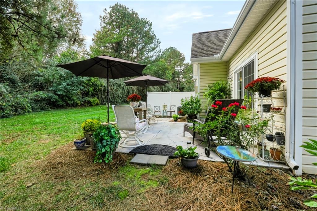 6401 Bellcross Trail Property Photo 3