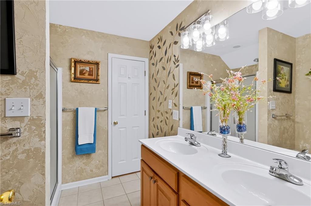 6401 Bellcross Trail Property Photo 12