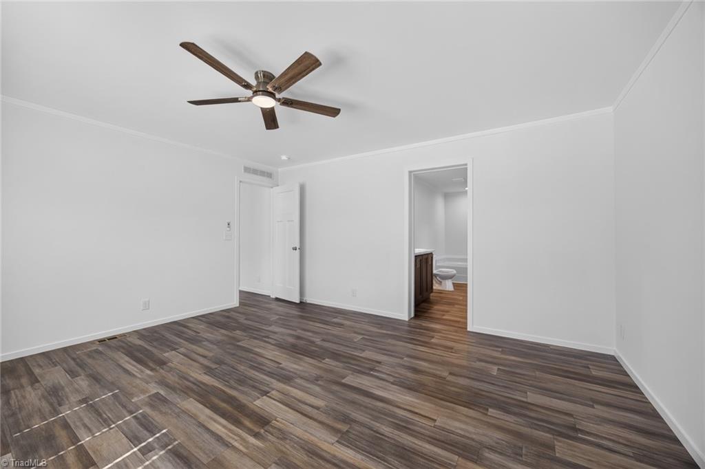 202 Christophers Court Property Photo 25