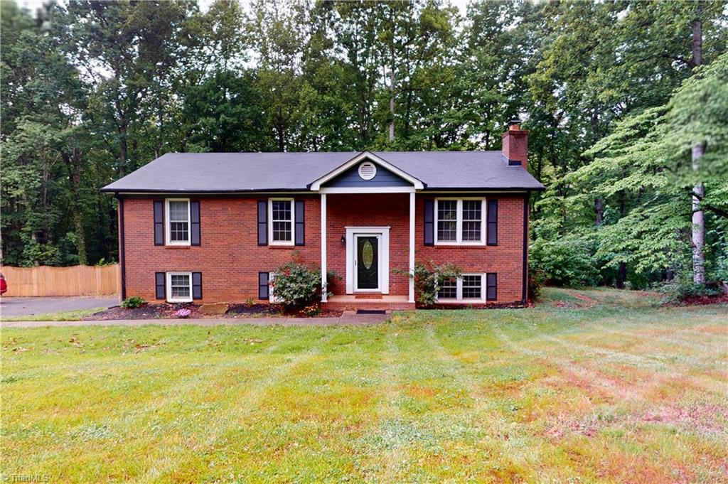 1578 Twin Oaks Drive Property Photo 1