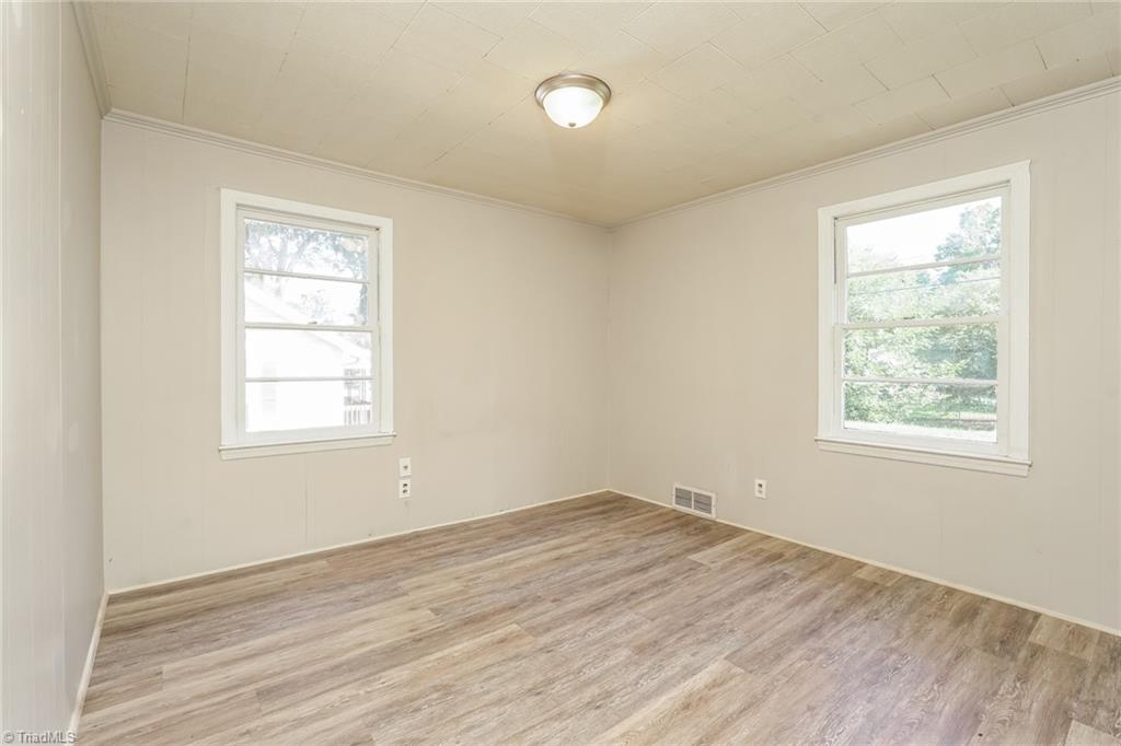 1006 E Devonshire Street Property Photo 10