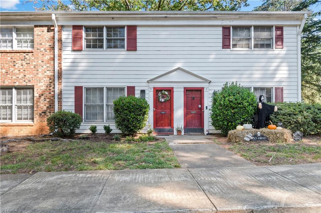 2821 Tully Square # F Property Photo 1