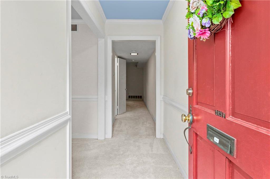 2821 Tully Square # F Property Photo 4